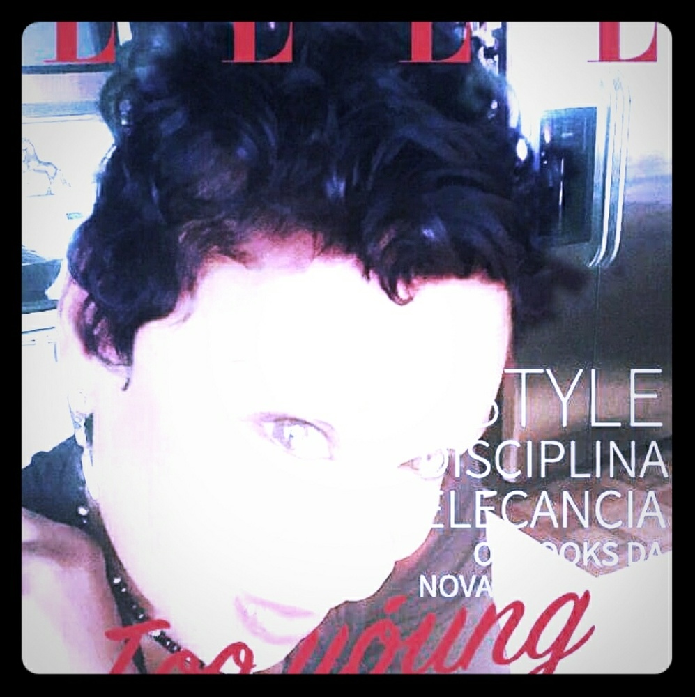 Meet your Posher, Elaine